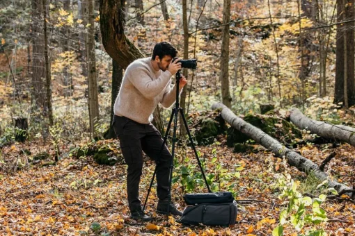 Black 4-Section Pro Carbon Fibre Travel Tripod